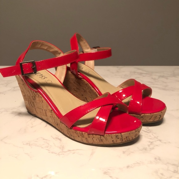 Stepss Red and Cork Wedges - Picture 1 of 7